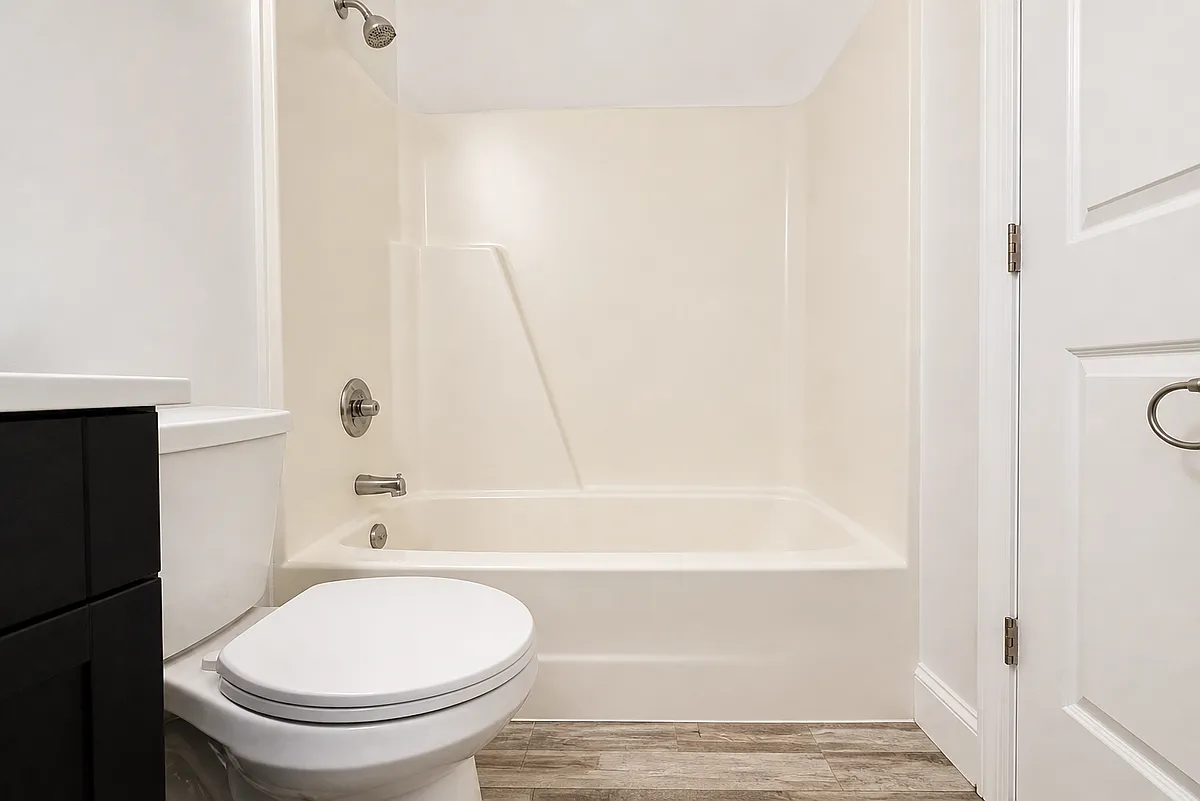 Building Photo - 4814 Glenway Ave #1