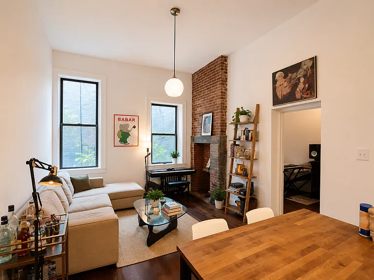 1069 Bedford Ave #1A — Photo 2