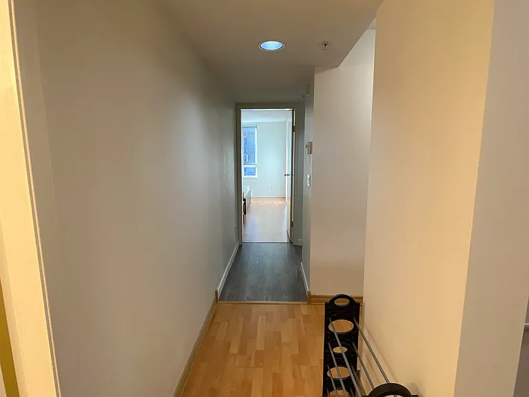 1163 The High St — Photo 8