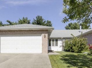 5228 Carlton Dr, Springfield, IL 62703