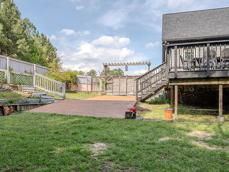 220 Dolphin Dr — Photo 34