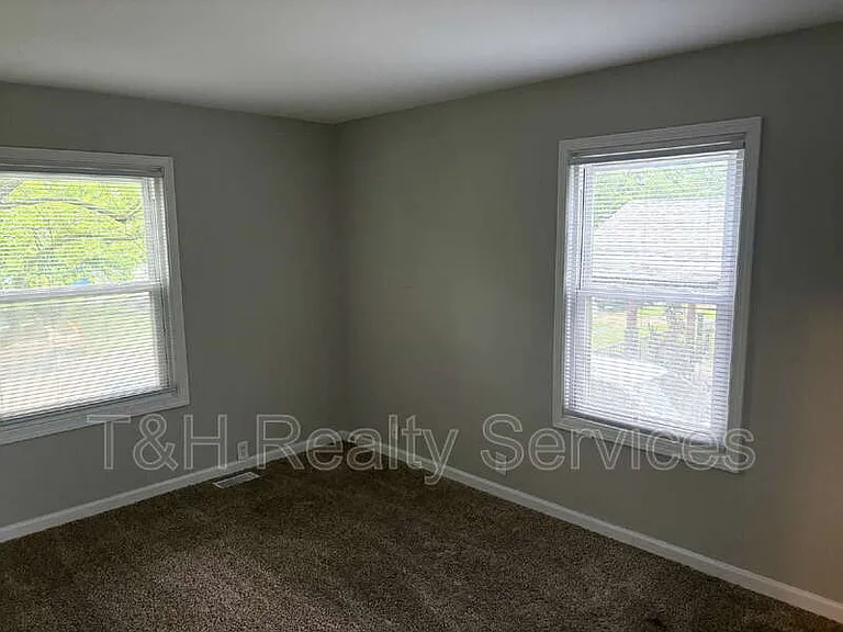 8513 E 37th Pl — Photo 13
