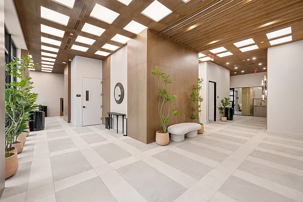 Rented by Watermark Capital Management LLC | media 12