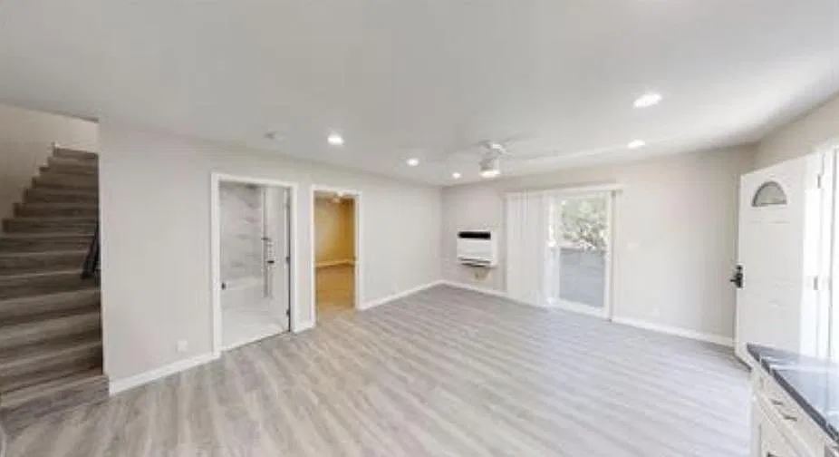 4 bed, 1200 sqft, $6,300 — Photo 1