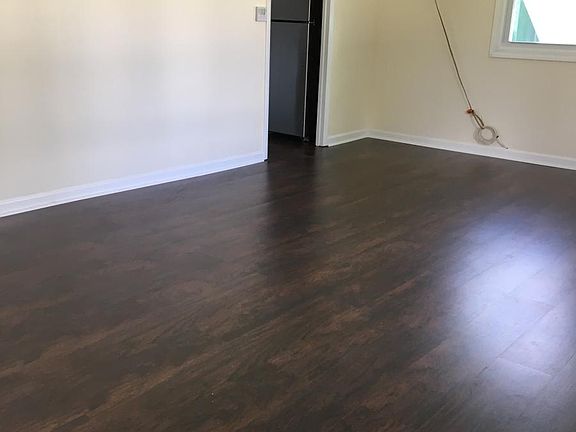 3rd image of 54 Lincoln Ave