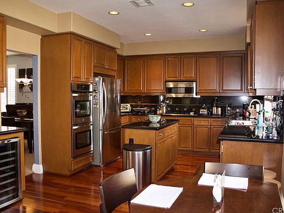 5th image of 27634 Woodfield Pl