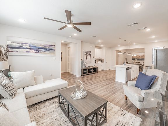 5th image of 9713 Thorncrown Ln