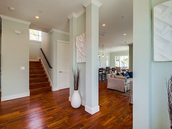 4th image of 5517 Bellevue Ave