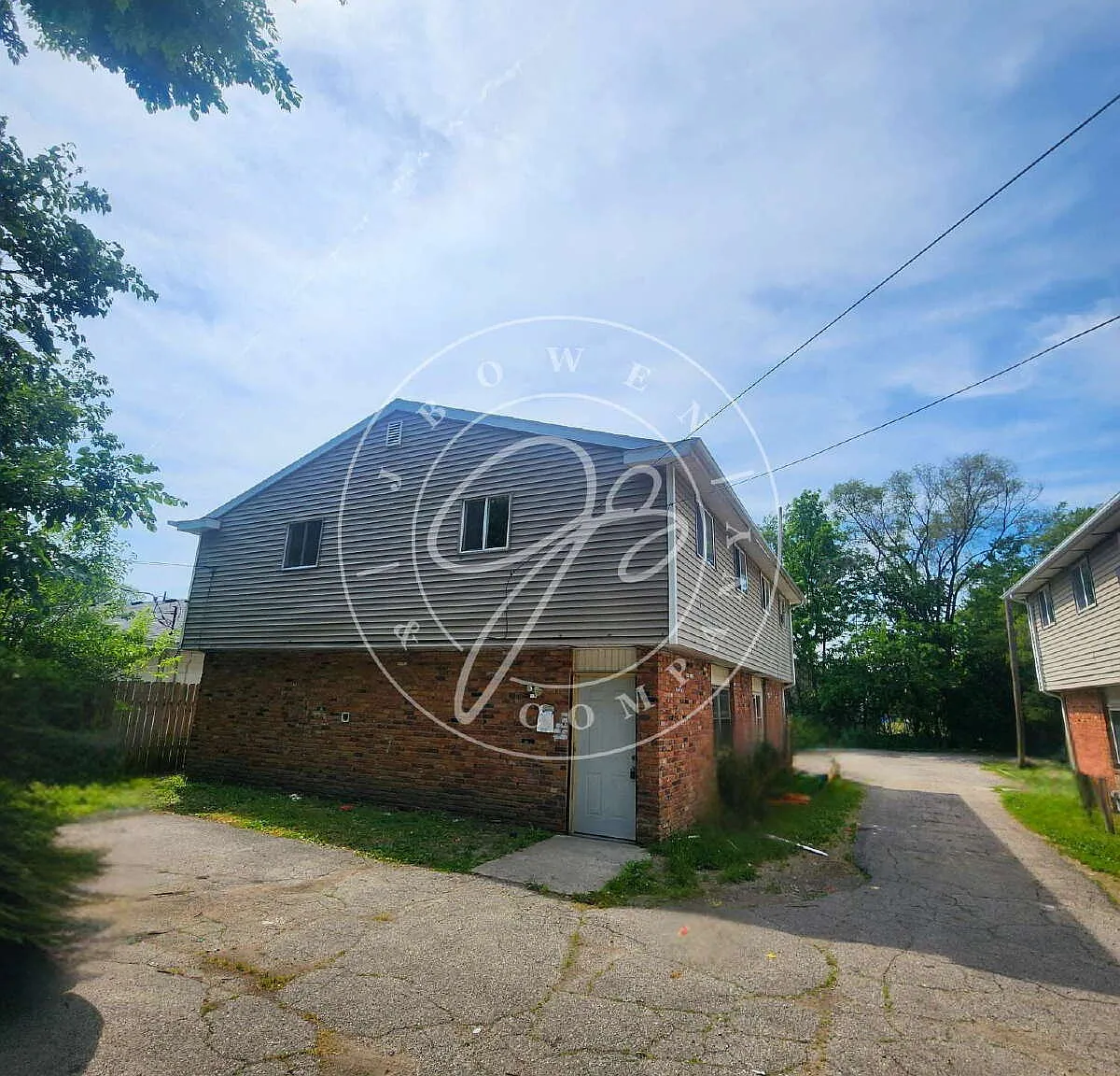 4 bed, 1.0 bath, 1250 sqft, $1,125 — Photo 2