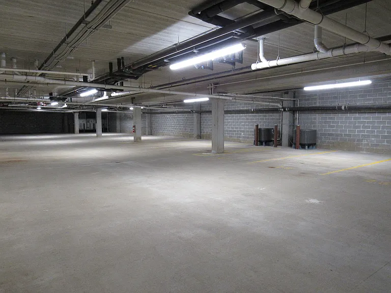 Parking garage