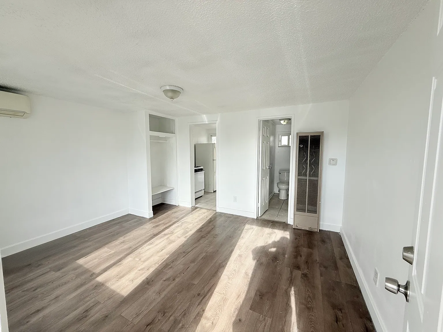 Studio, $1,550 — Photo 2