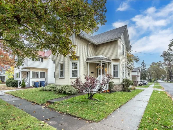 219 Saxton St, Lockport, NY 14094