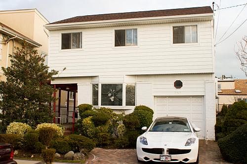 3rd image of 267 Whitman Dr