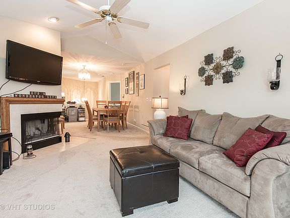 5th image of 705 Hoover Dr #705
