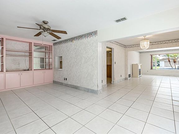 5th image of 8290 NW 19th Street