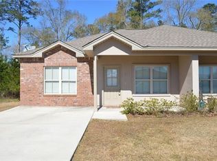144 Village Oaks Blvd, Ponchatoula, LA 70454