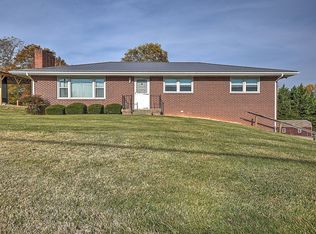 619 Old Stage Rd, Gray, TN 37615