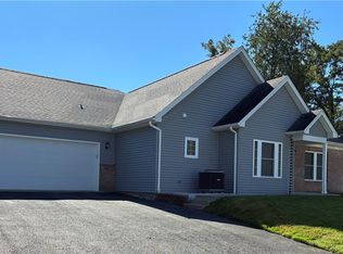 337 Kittery Ridge Dr #A, New Castle, PA 16101