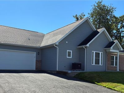 337 Kittery Ridge Dr #A, New Castle, PA, 16101