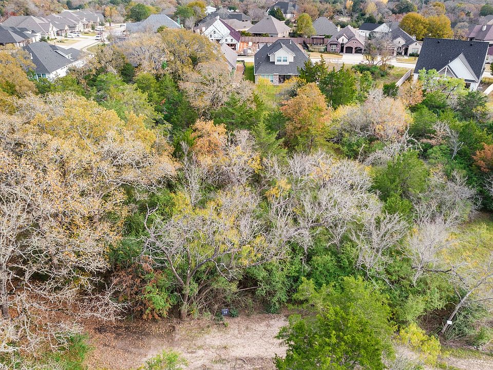 2nd image of 3017 Silverbell Ct