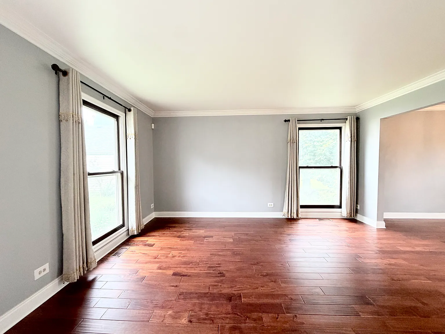 3 bed, 2.5 bath, 1920 sqft, $3,500 — Photo 4