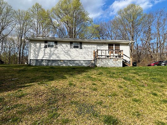 4th image of 135 John Reagan Ln