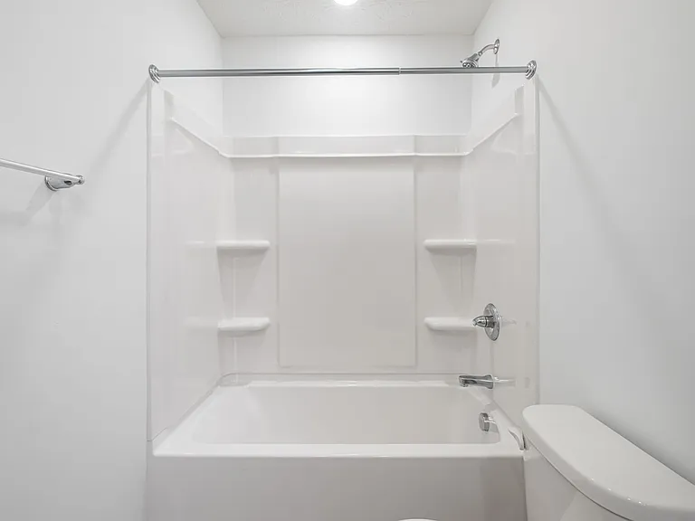 4000 Summit Ct — Photo 20