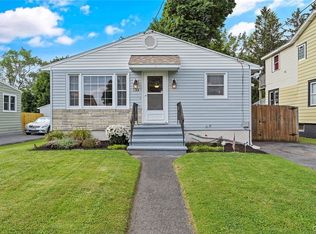 135 Chester Dr, Syracuse, NY 13208