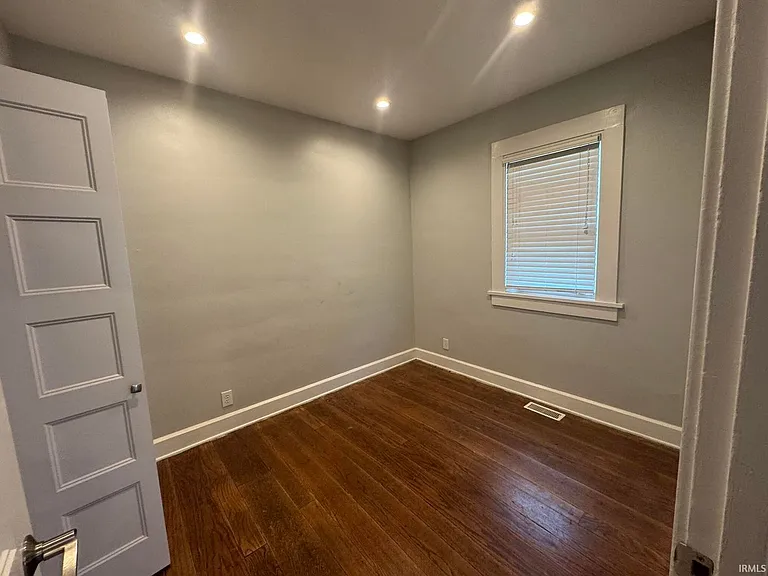 729 E Hunter Ave — Photo 7