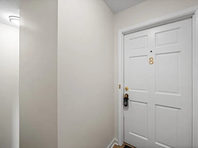 110 Hedgecock Ave #8 — Photo 7