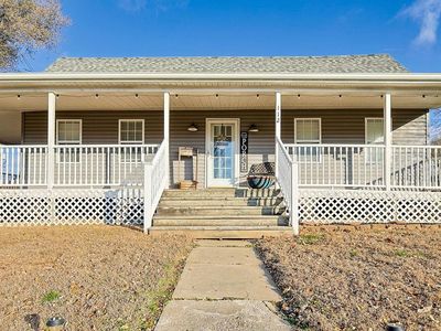 112 E 2nd St, Dearborn, MO, 64439