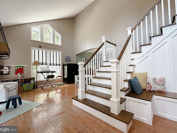 5th image of 23118 Silverberry Way