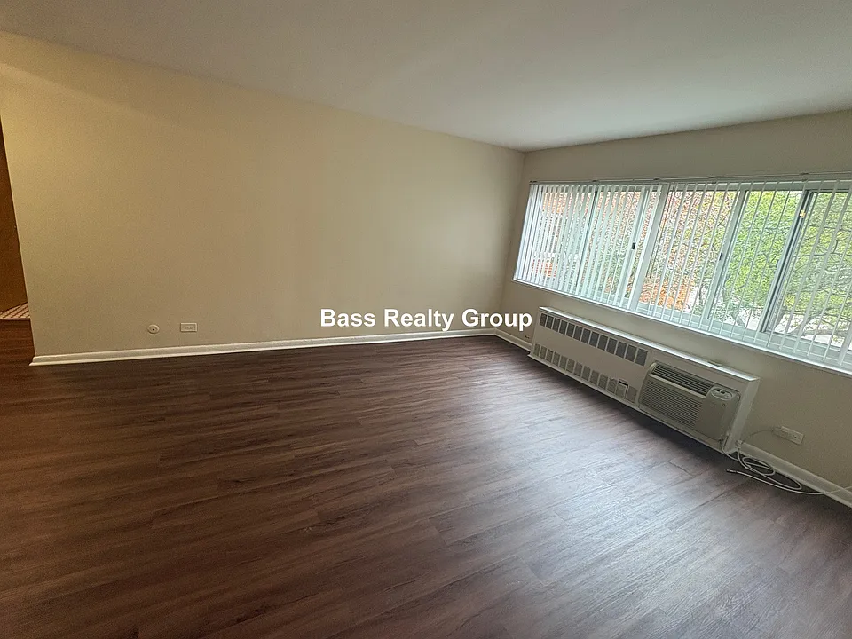 4809 Conrad St #K1