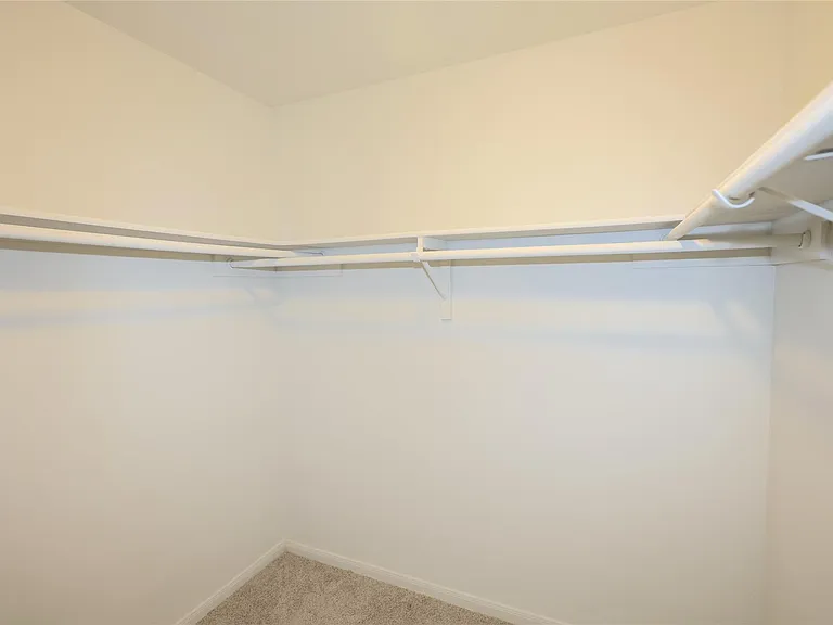 3229 Continental Dr — Photo 10