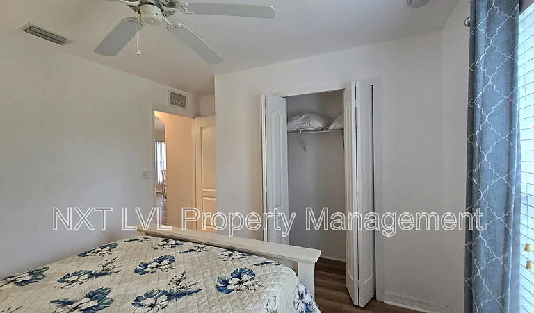 3105 Van Buren Pkwy — Photo 12