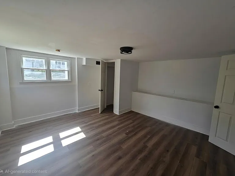 45 Laurel Ave — Photo 6