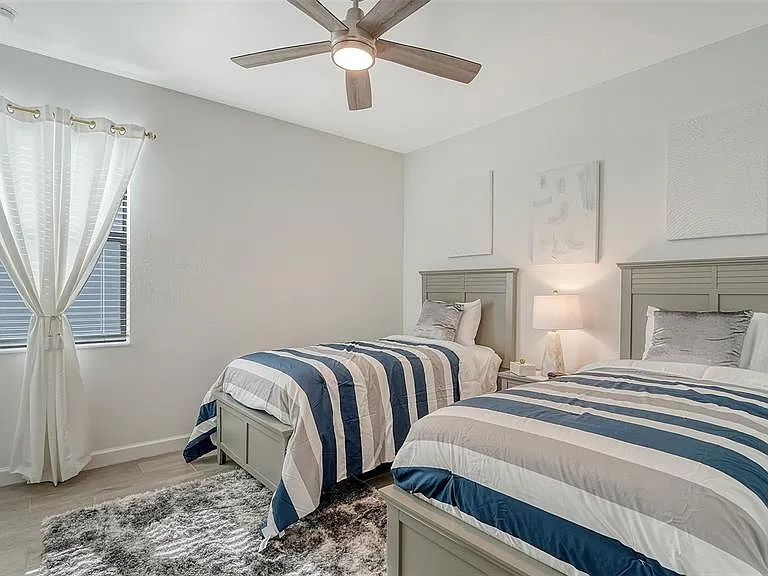 4909 Oyster Pearl St — Photo 34