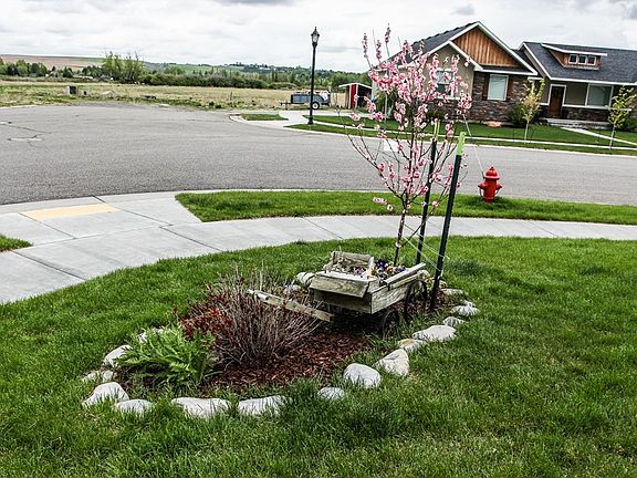 4th image of 611 Tanglewood Dr