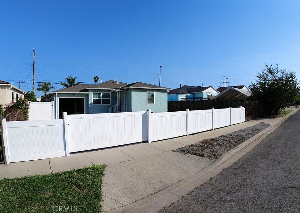 1st image of 1808 N Grape Ave