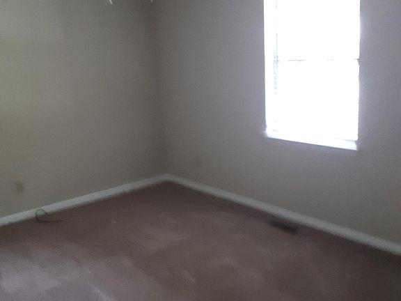 5th image of 122 Viewmont Ln #B