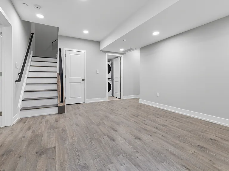 1111 S 24th St #103 — Photo 14