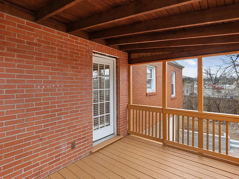 2904 Greentop Ct — Photo 6