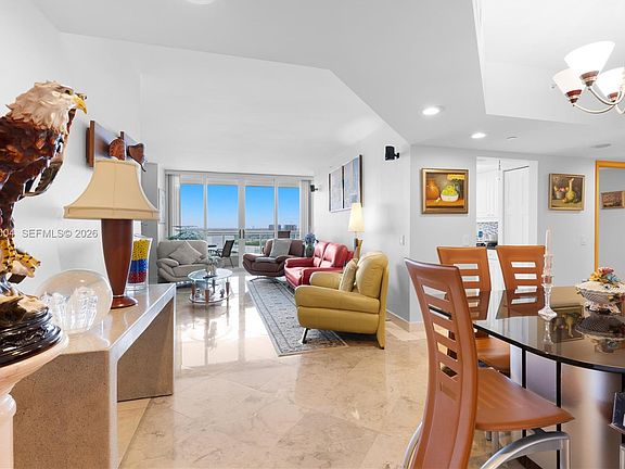 4th image of 21055 Yacht Club Dr #2704
