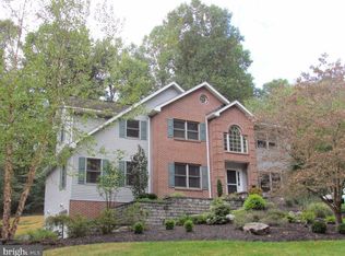 115 Oak Ln, Fleetwood, PA 19522