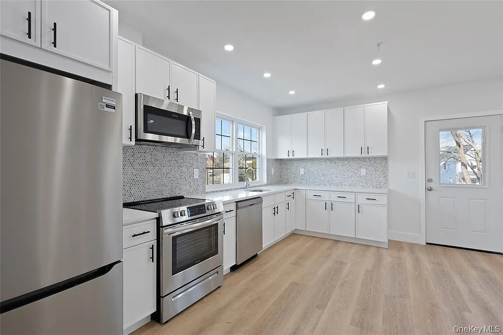 9 Lagrange Ave — Photo 4