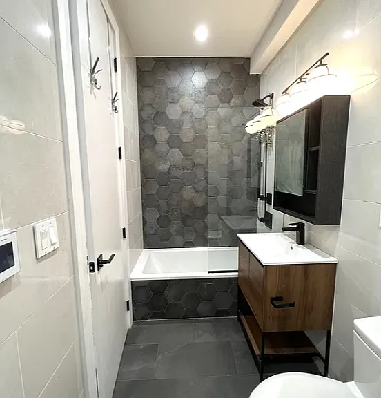 735 Fenimore St #2F — Photo 4
