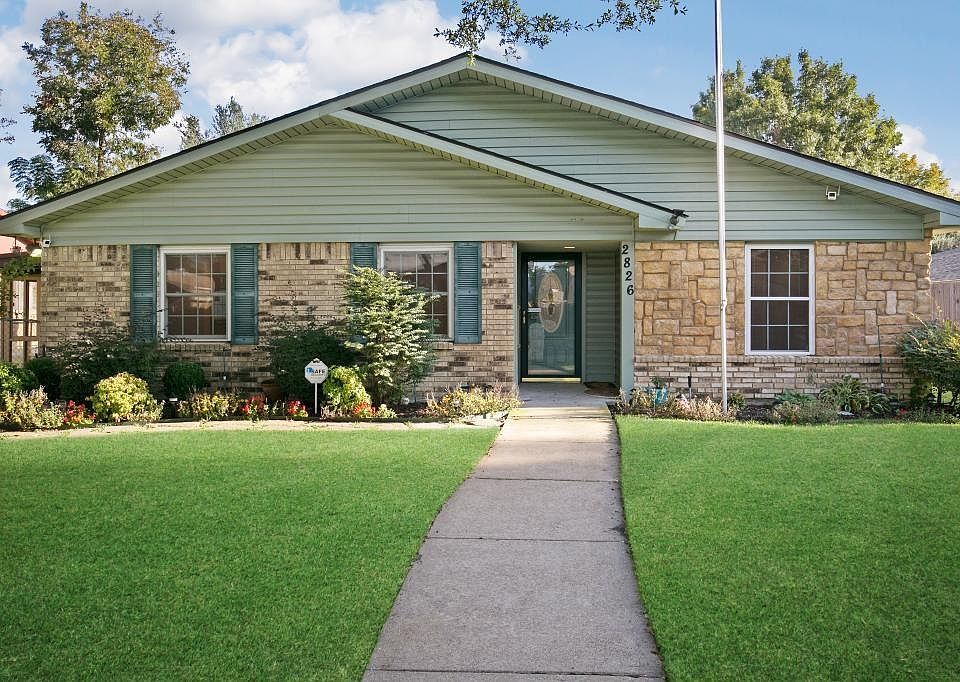 1st image of 2826 Emberwood Dr