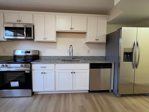 4th image of 1834 Arwell Ct #10G