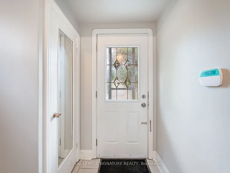 31 Brookview Dr — Photo 3