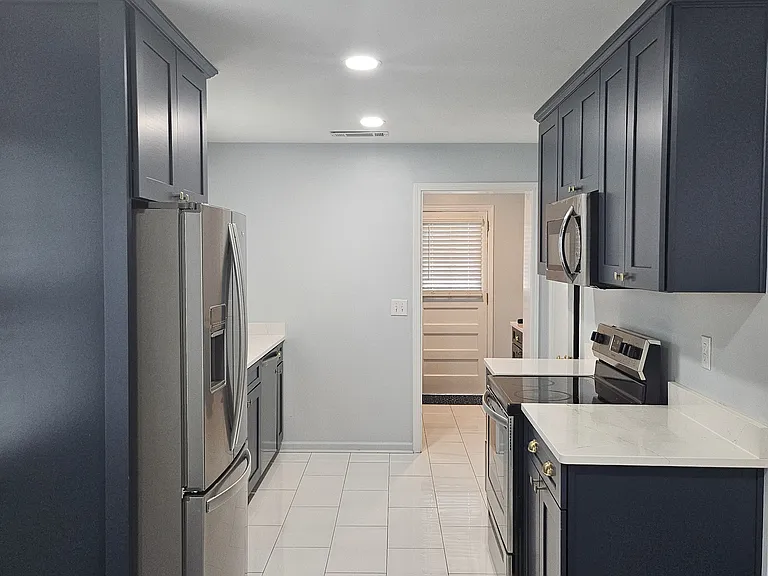 214 Ridgeway Dr — Photo 10